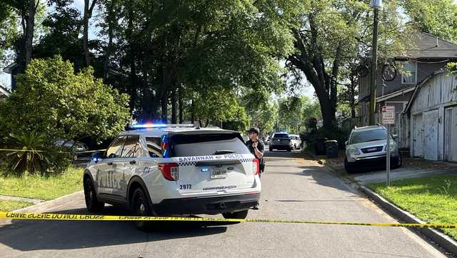 Heavy police activity reported in Midtown Savannah - Vimarsana News