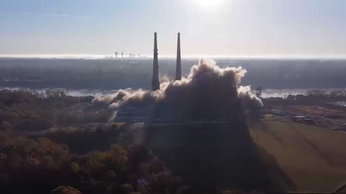 Duke Energy implodes building in New Albany, causing loud, trembling ...
