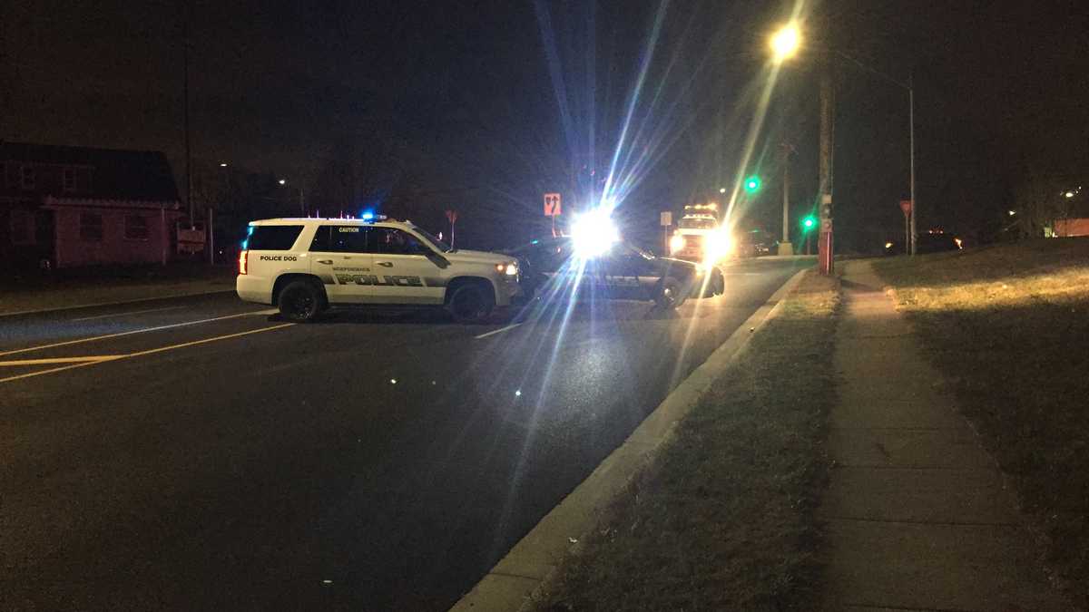 Car theft suspect in custody after police chase, wreck in Independence