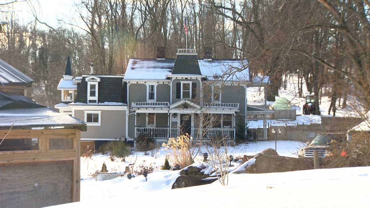 Westmoreland County couple accused of monitoring children with 19 cameras  and depriving them of food