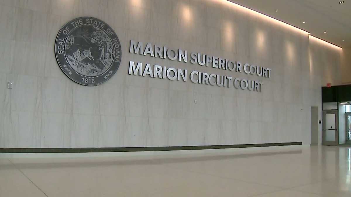 Indiana judge votes to block state abortion ban, says 'it's ...