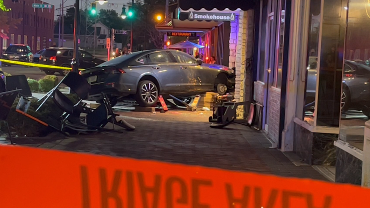 Police: Several injured after car slams into restaurant in southeast ...