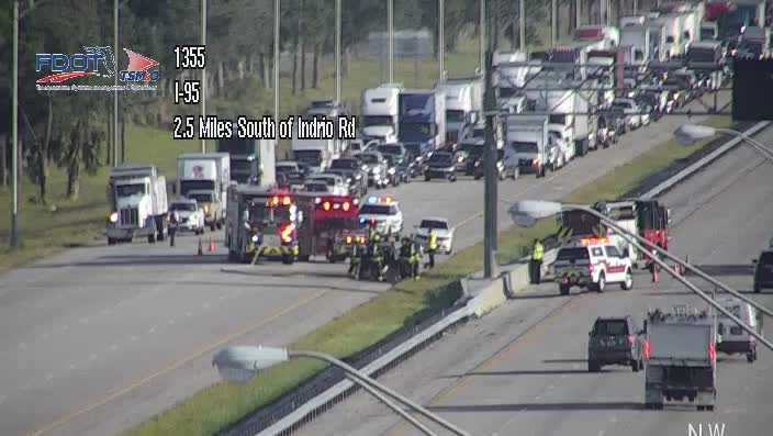 Vehicle Fire in St. Lucie County, South of Indrio Rd on I-95 South