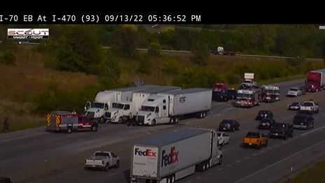 Crash closes westbound I-70 near I-470 in Independence - Vimarsana News