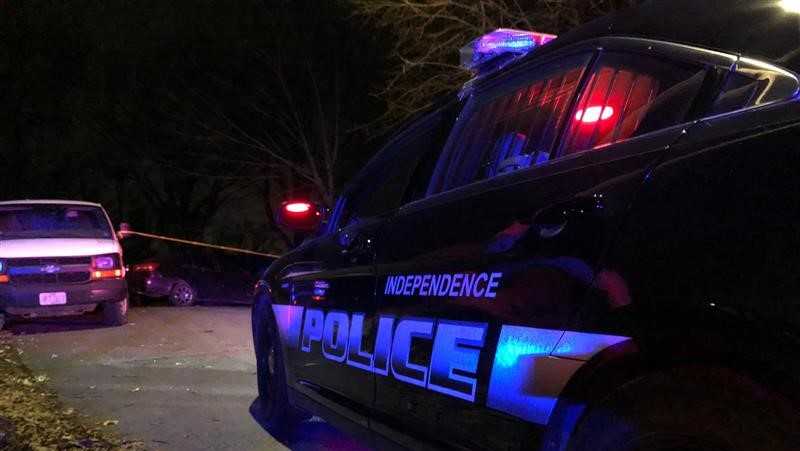 1 in custody after shooting injures at least 2 people in Independence