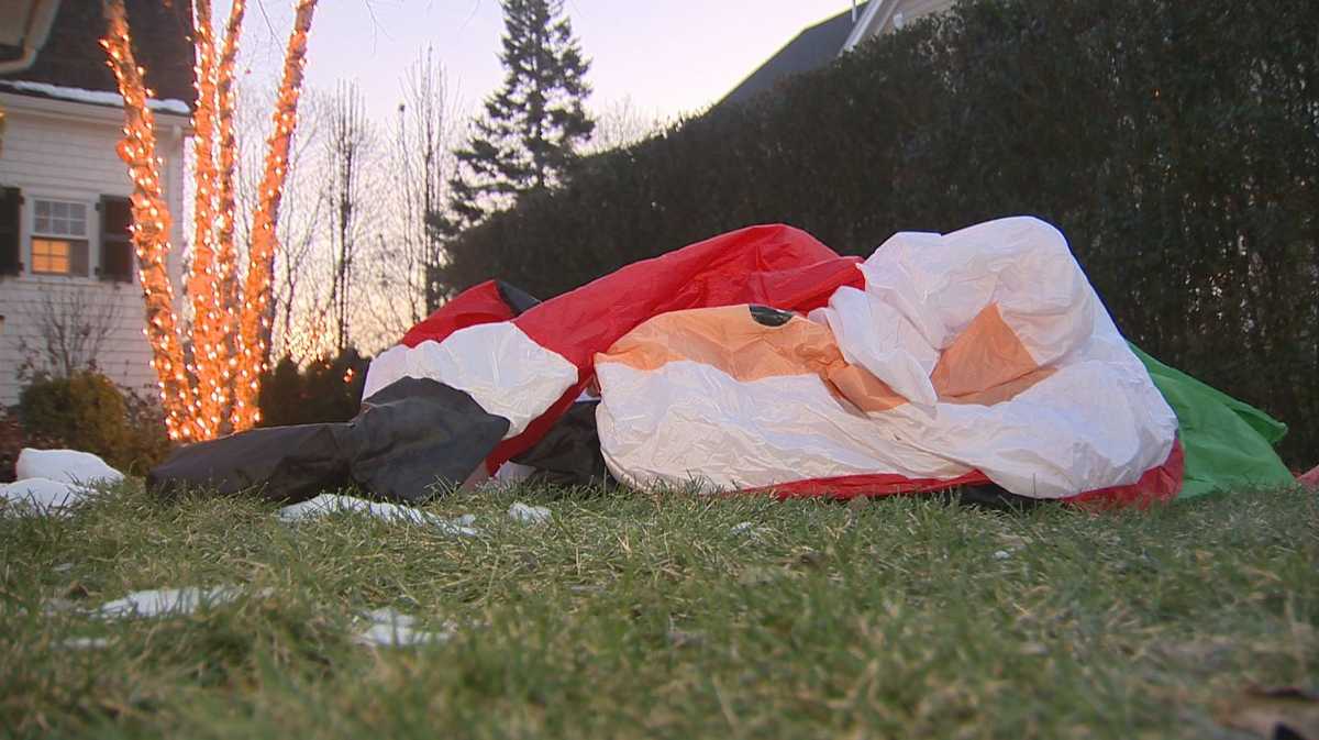 Bah humbug! Inflatable Christmas decorations vandalized