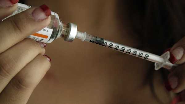 Rep. Landsman introduces first bill aimed at capping insulin prices for children - Vimarsana News