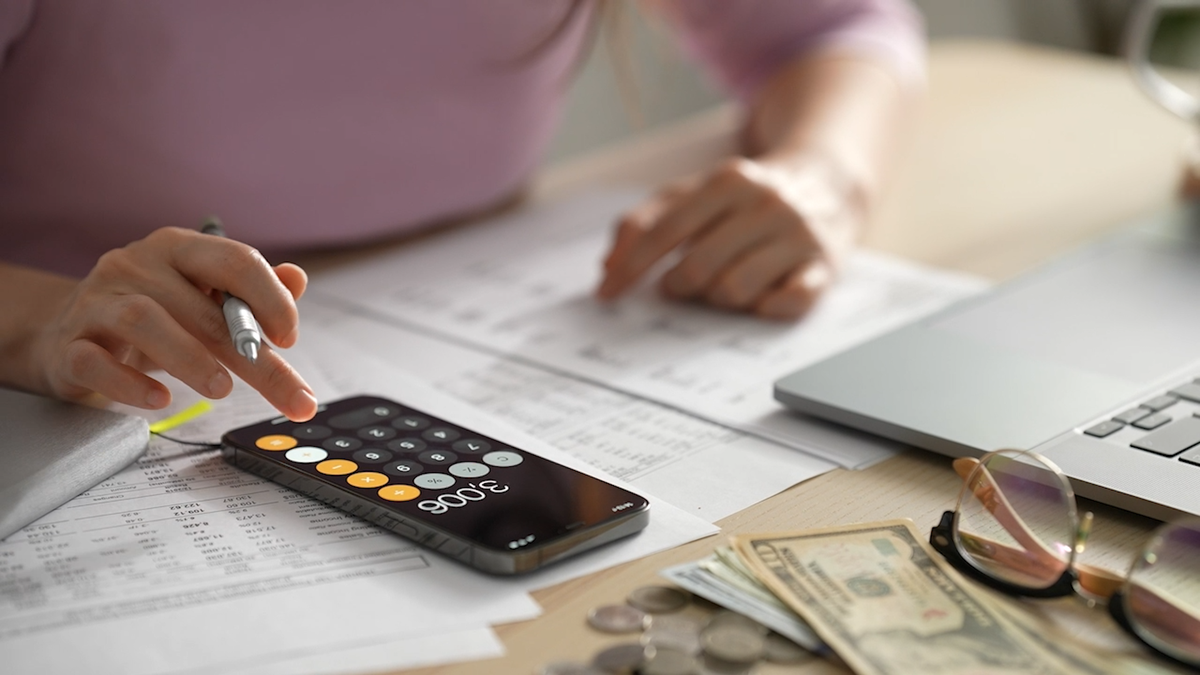 Consumer Reports: Make the most of interest rate cuts