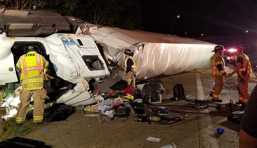 Photos Overturned Tractor Trailer On Interstate 79 In Washington County 0826