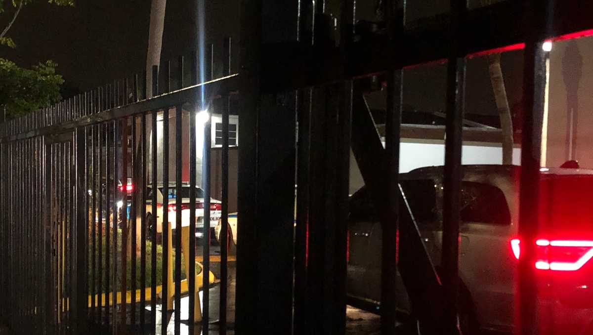 Man dead, another injured after shooting at Orlando apartment complex