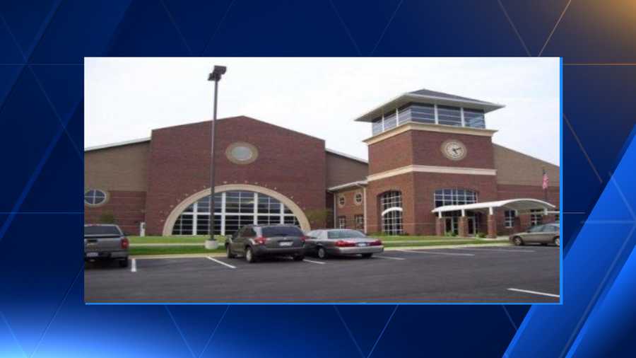 Irondale Middle School hosts breakfast for Irondale Police Department