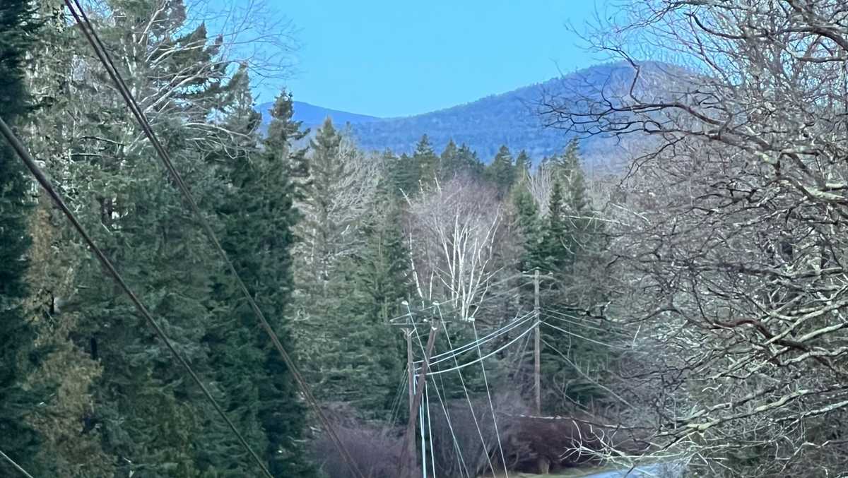 Maine power outage tracker: High winds cause thousands of outages