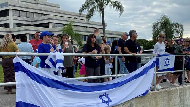 Hundreds gather in Boca Raton to rally for Israel - Vimarsana News