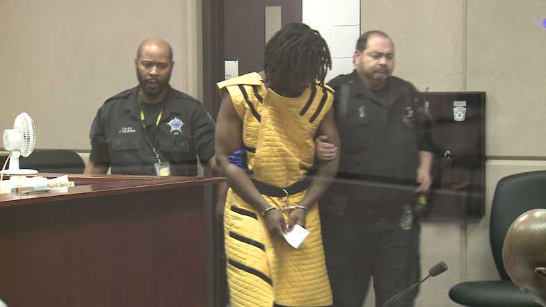 Man Accused Of Killing Woman 2 Girls Appears In Court In Milwaukee