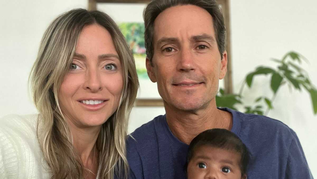 Central Florida couple searches for baby's biological parents after IVF mix-up