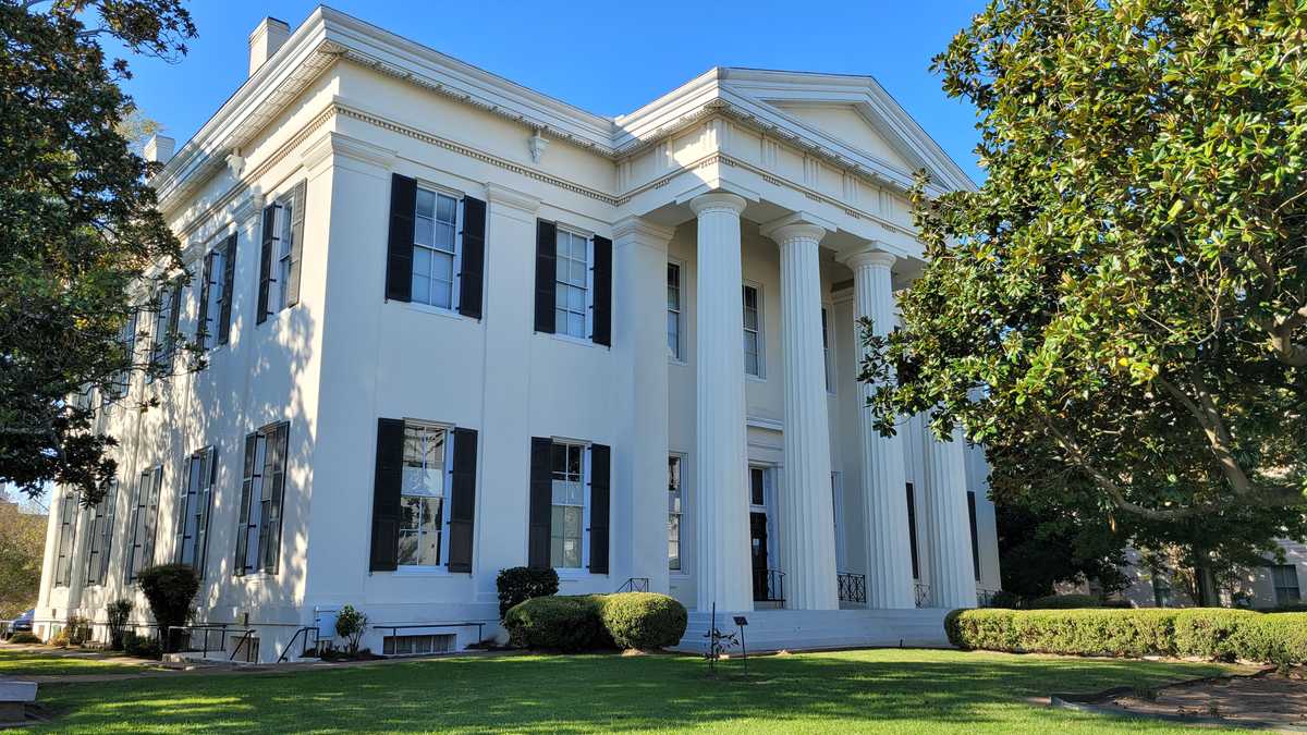 City Council calls special meeting after Mississippi House passes Jackson water authority bill