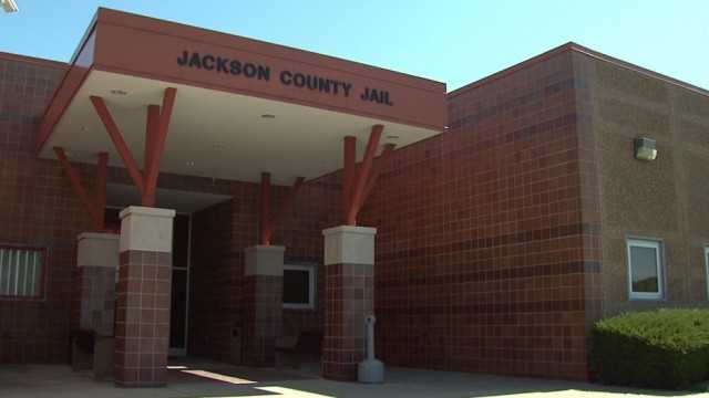 Jackson County Jail inmate dies in jail, ISP investigating - Vimarsana News