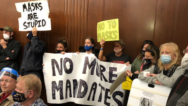 Efforts to reinstate mask mandate in Jackson County fail in 5-4 vote - Vimarsana News