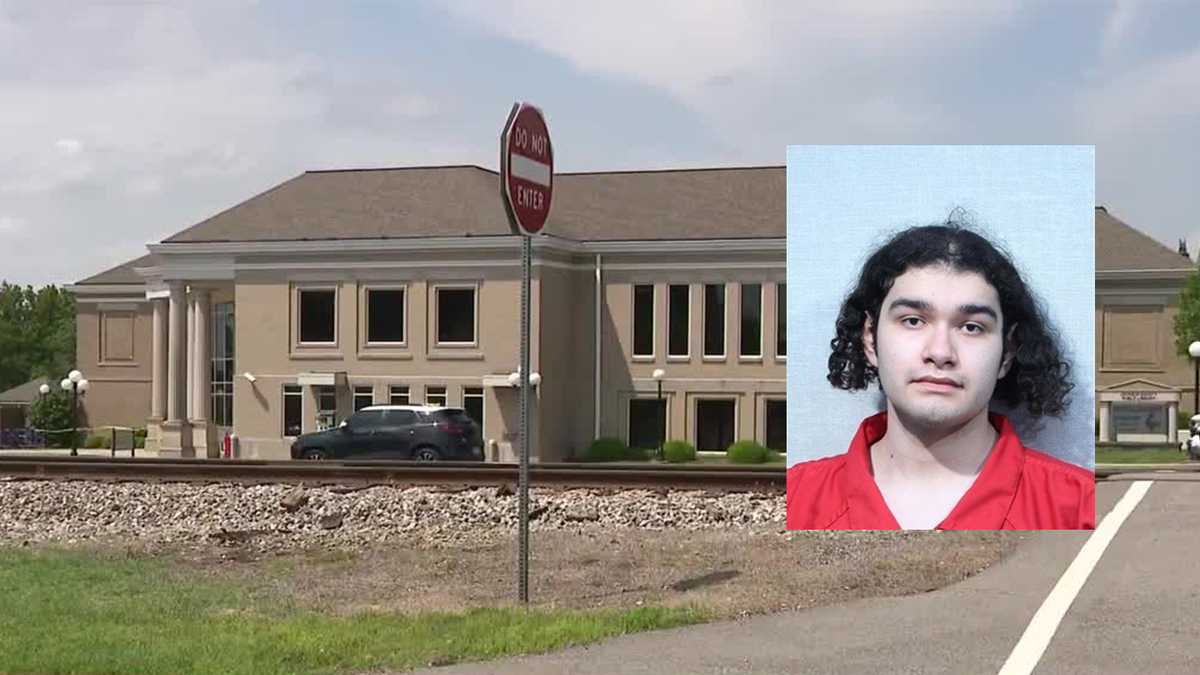 Shooter opens fire inside Jackson County Public Library, gets tackled ...