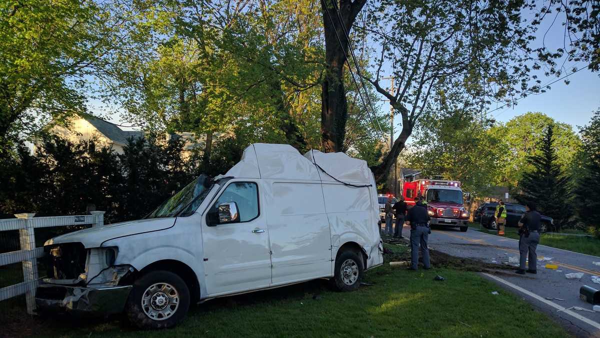 Pedestrian struck by vehicle, injured in Jacksonville