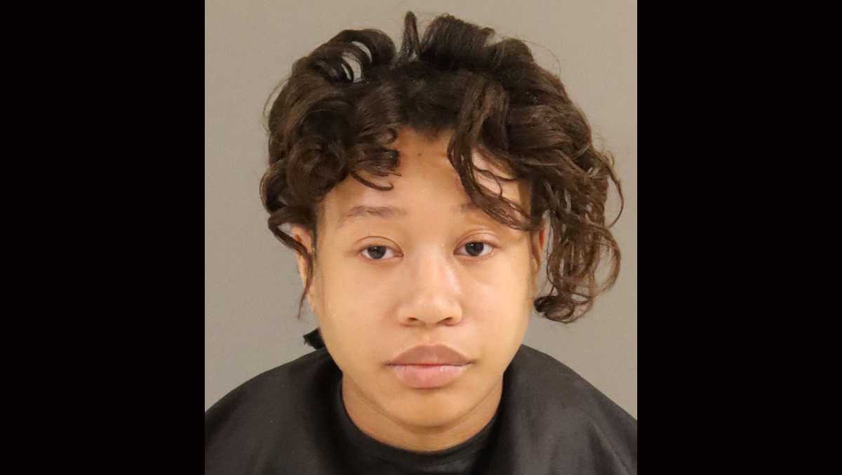 Therapist arrested after alleged abuse of student at South Carolina private school