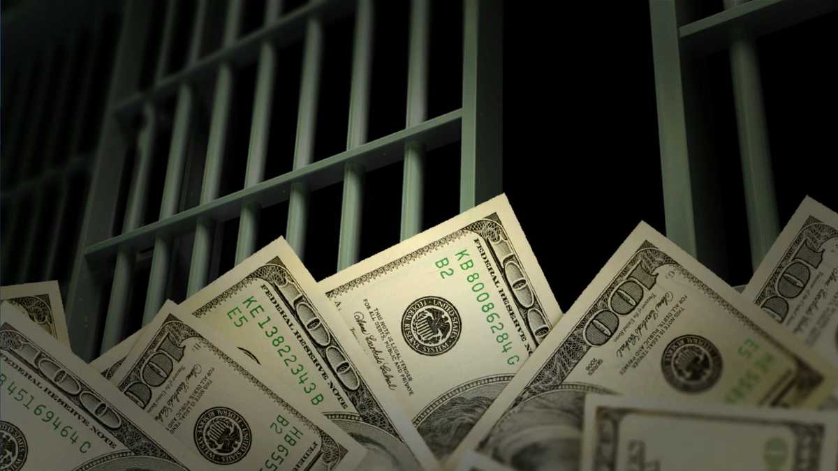 5 companies compete to build new Alabama prisons