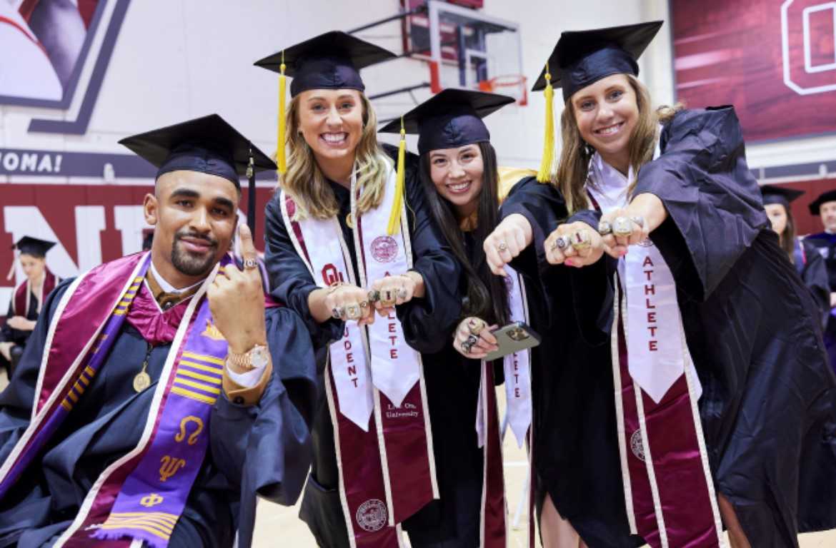 Eagles QB Jalen Hurts Earns His Master's Degree