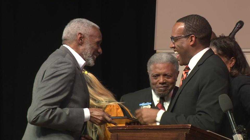 James Newton ushered into Baltimore City College Hall of Fame