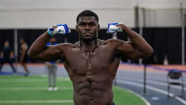 Another DK Metcalf bodybuilding photo goes viral