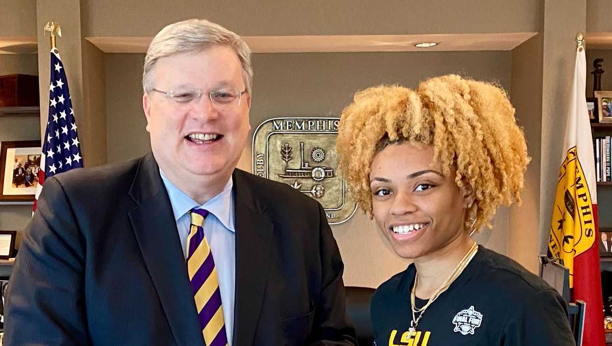 Hometown Honor LSU's Jasmine Carson gets keys to the city from Memphis