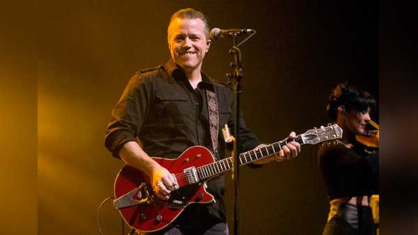 jason isbell postpones louisville shows due to breakthrough covid-19 infection