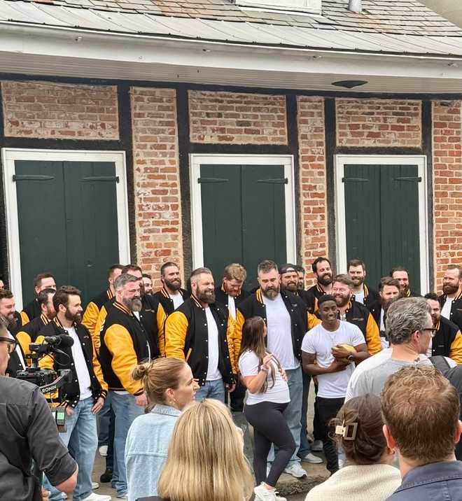 The former Philadelphia Eagles center made an appearance at his own lookalike contest, which took place on Burgundy Street between St. Louis and Toulouse streets.