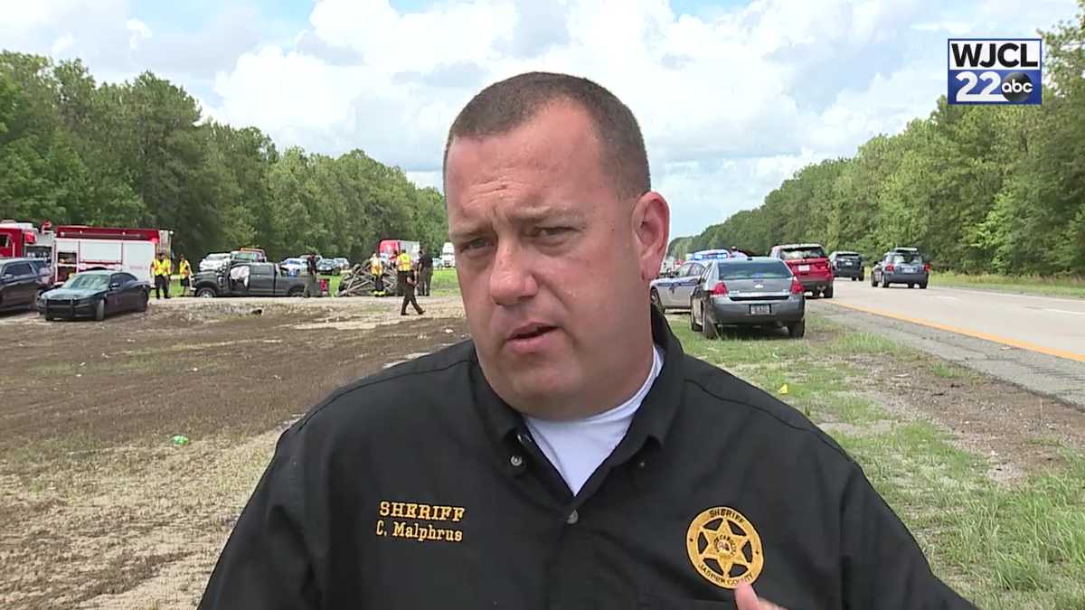 Sheriff Jasper County deputy hospitalized after I95 crash