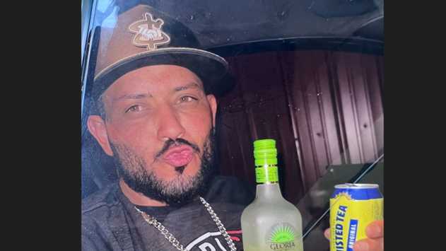 Santa Fe police issue warrant for murder suspect - Vimarsana News