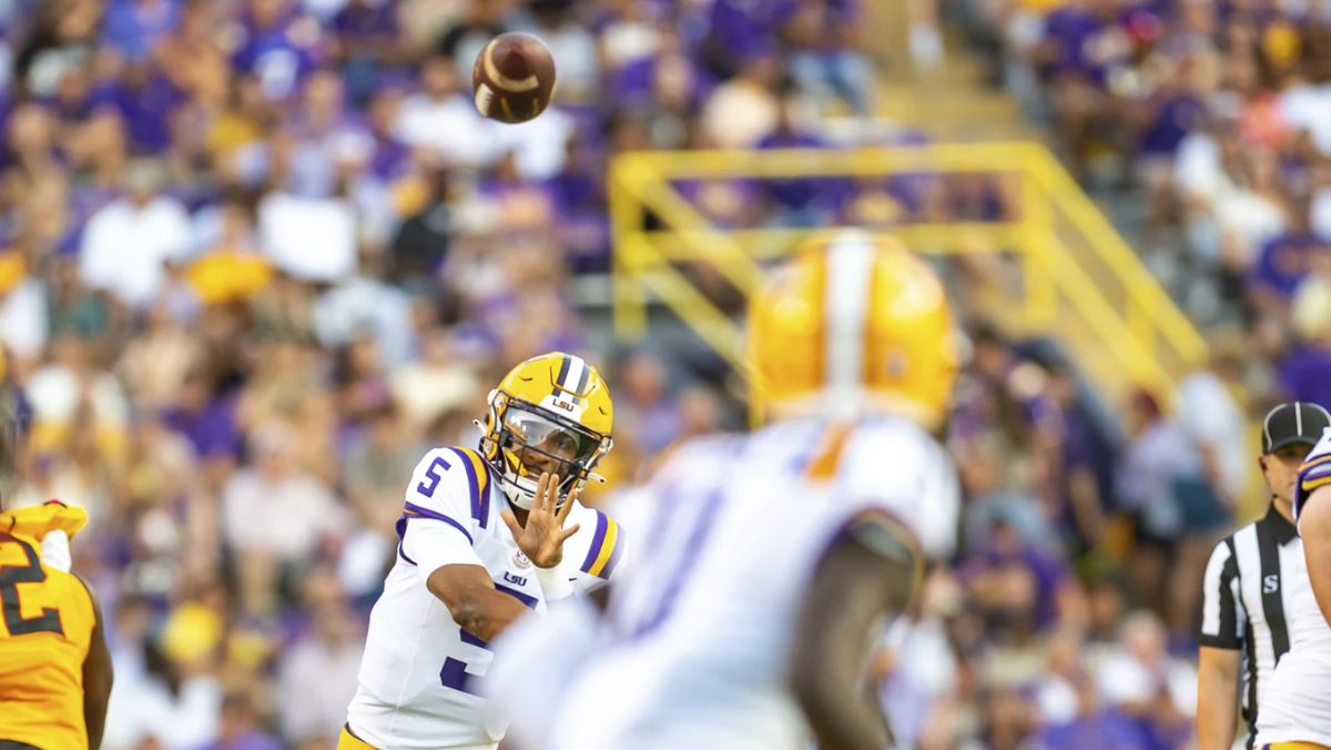 LSU looks for next 4 wide receivers to step up after loss of last year's  top 2 pass catchers