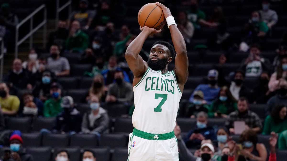 Celtics Jaylen Brown Heaps Praise on Veteran Center