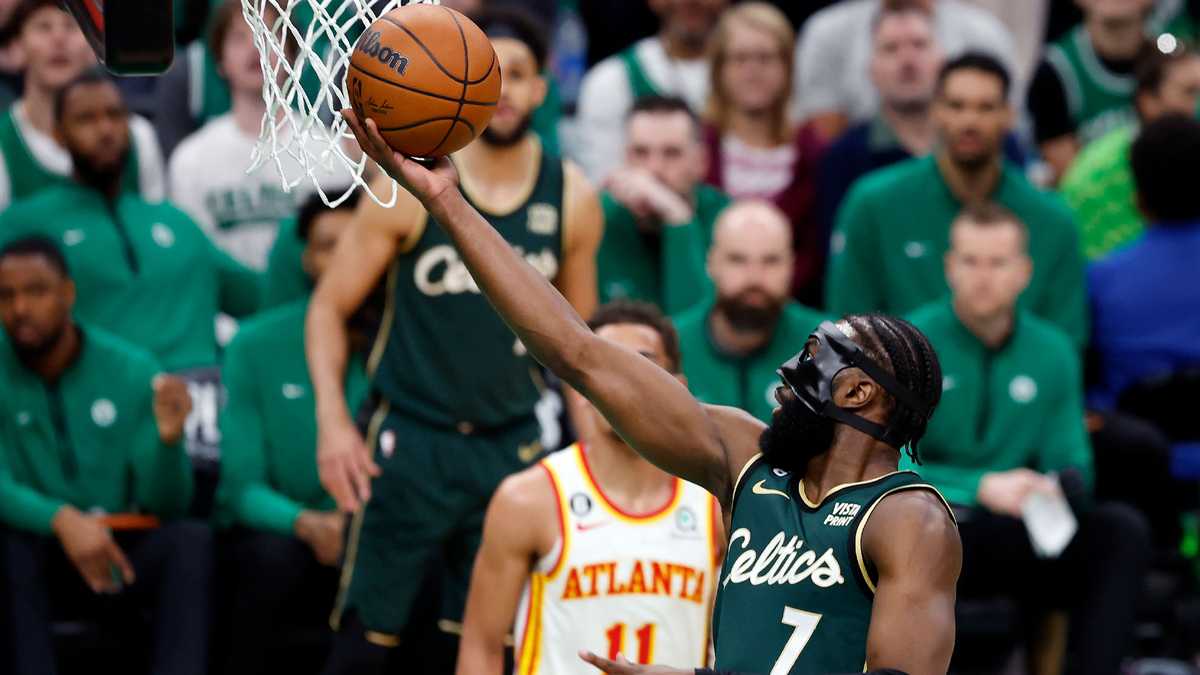 Celtics hold off late Hawks rally to win Game 1