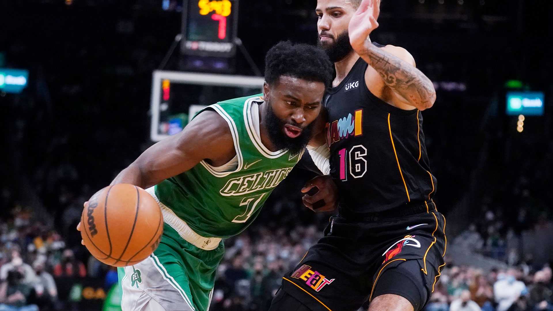 Celtics Roll Past East-leading, Shorthanded Heat In Boston