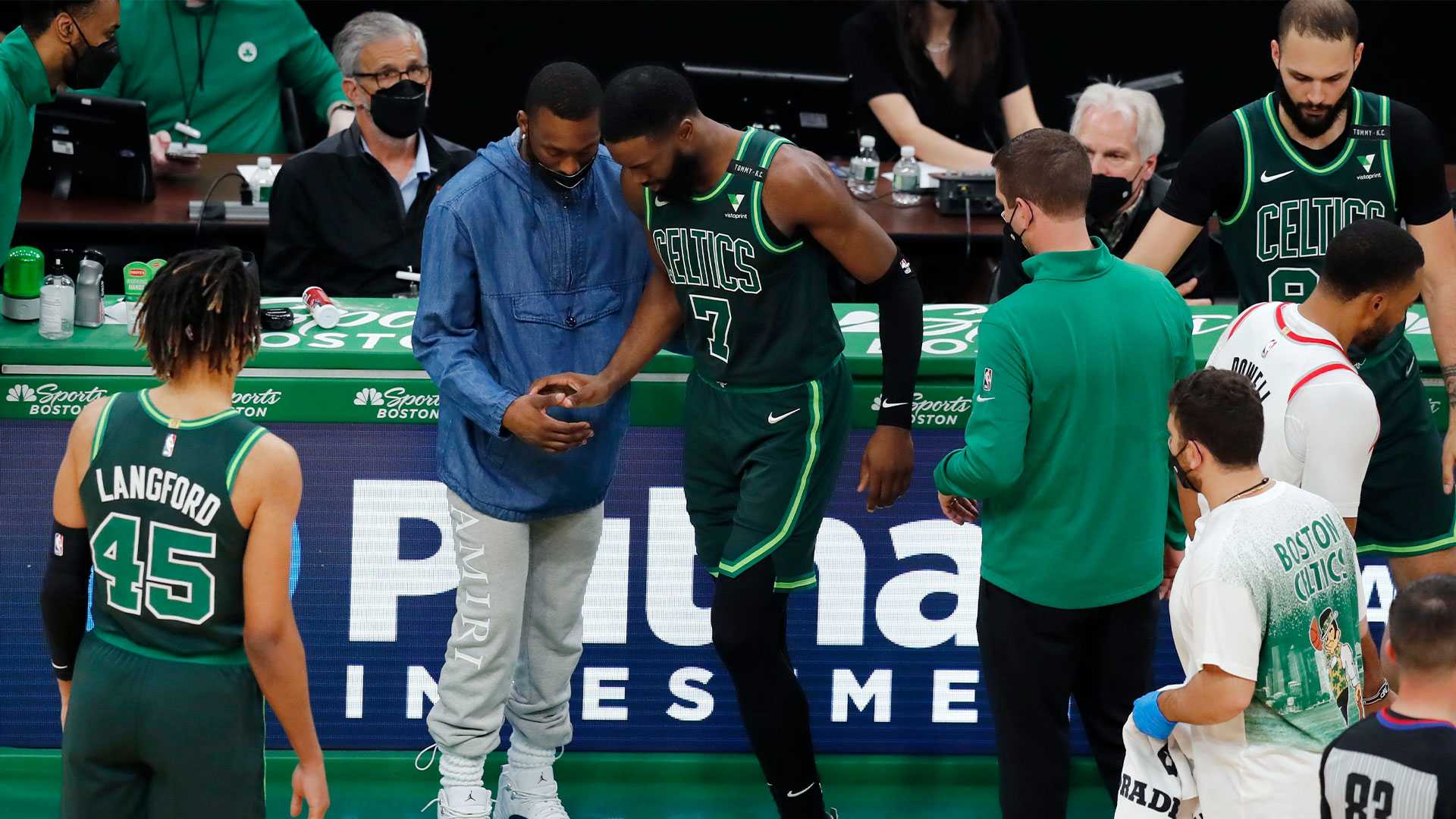 Celtics All-Star Jaylen Brown Out For Season With Wrist Injury