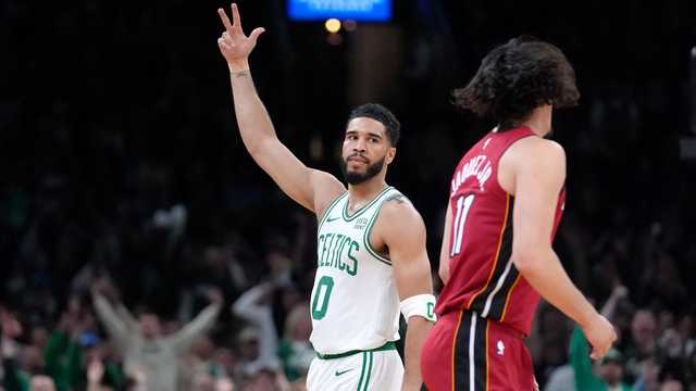 Tatum triple-double, 3s lead Celtics past Heat in Game 1 - Vimarsana News