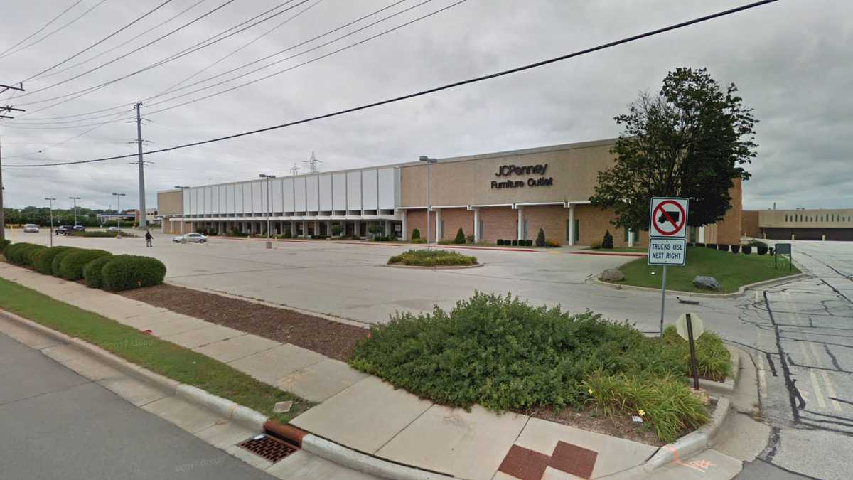 Jcpenney To Close Wauwatosa Distribution Center, Put 670 Out Of Work