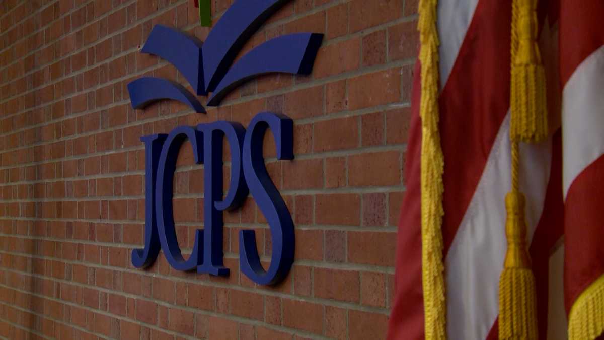 JCPS board selects new school start times for 202425 school year