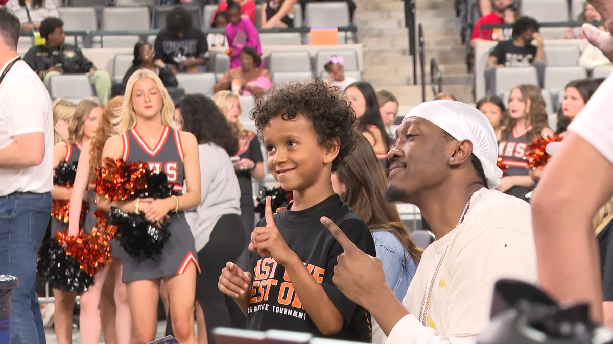 Oklahoma City Thunder star J-Dub shows out to support Oklahoma high school basketball