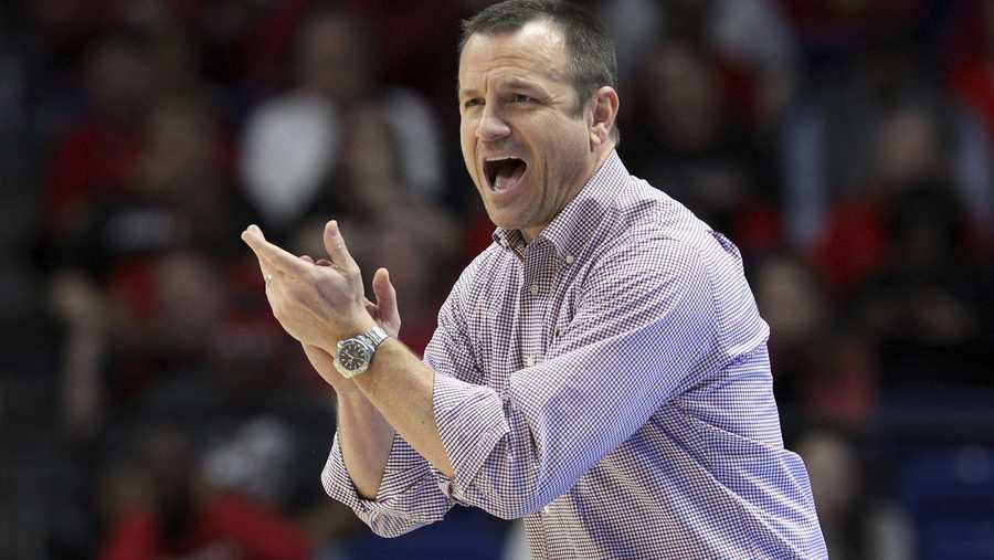 UofL's Jeff Walz earns USA Basketball National Coach of the Year honors