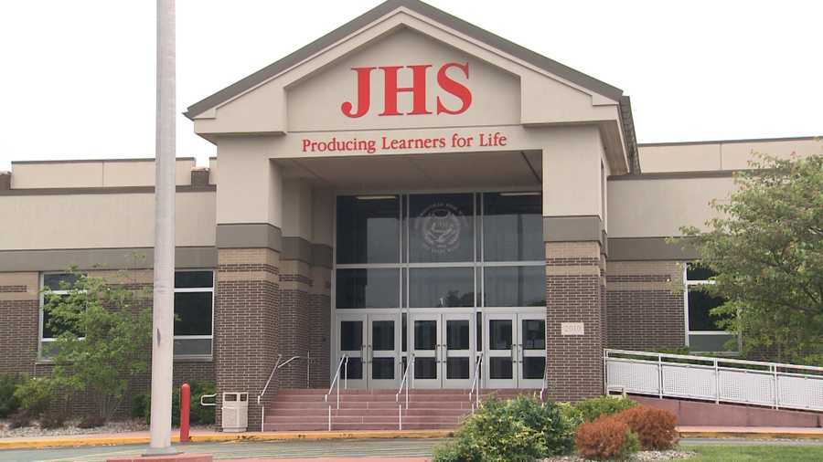 Jeffersonville High School moving back to virtual learning due to