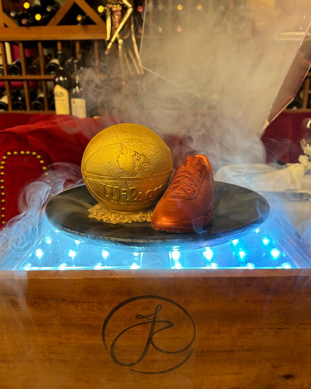 Jeff Ruby's creates special Louisville Cardinals cake for March - WLKY