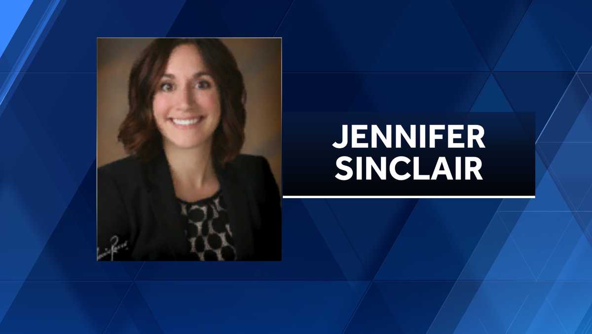 Elkhorn principal who issued controversial Christmas memo won't be