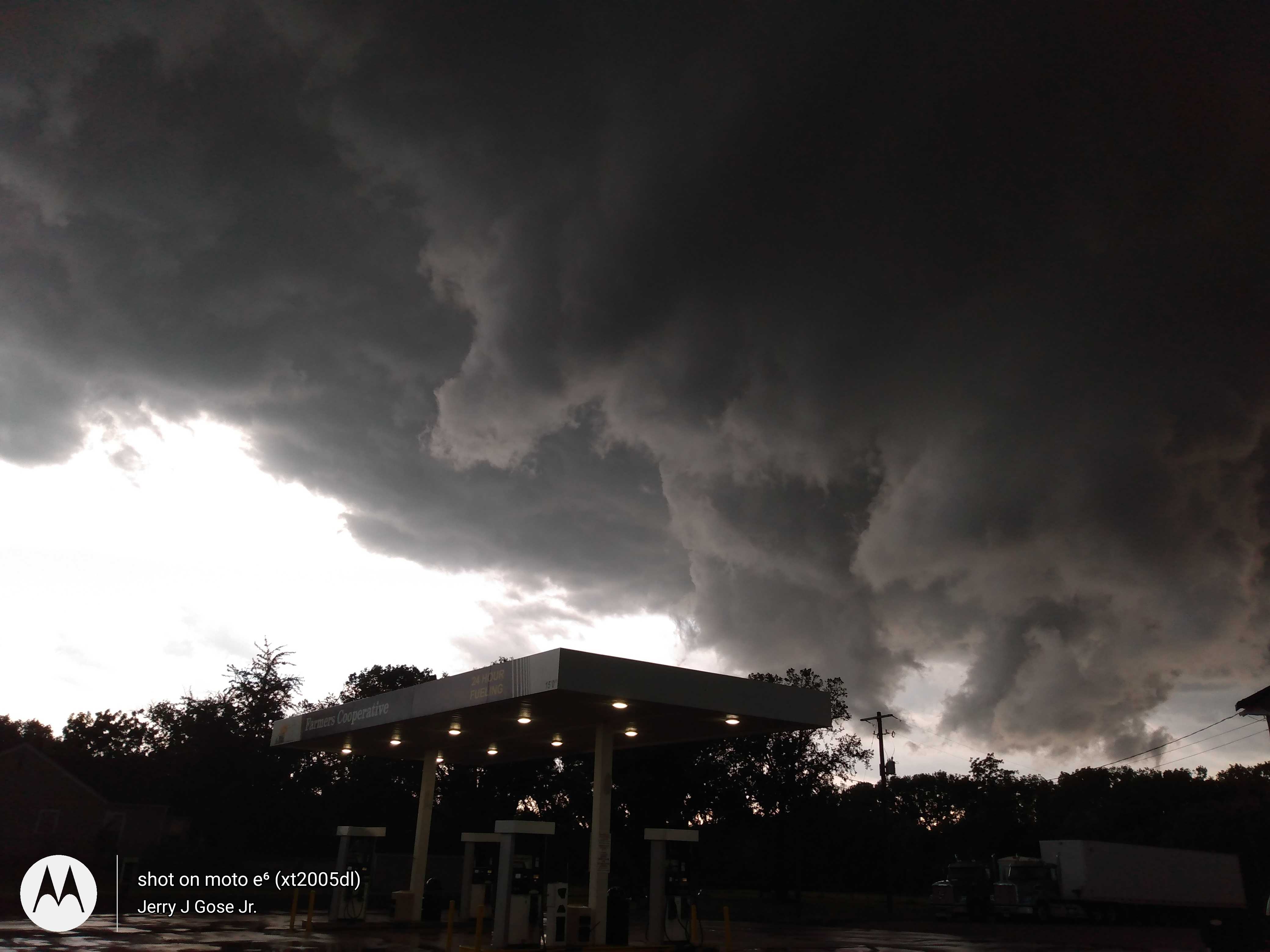 Severe weather brings power outages hail and strong winds