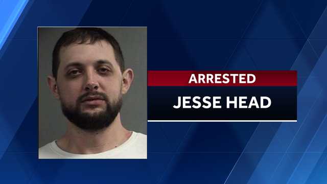 Louisville man accused of exposing himself at bar, crashing into building after being kicked out - Vimarsana News