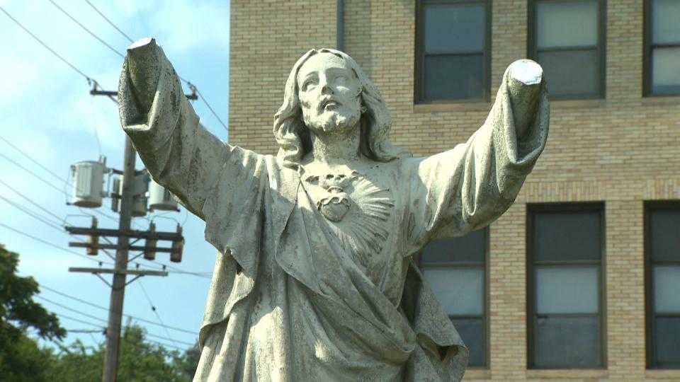 Hands broken off Jesus statue at Carlow University